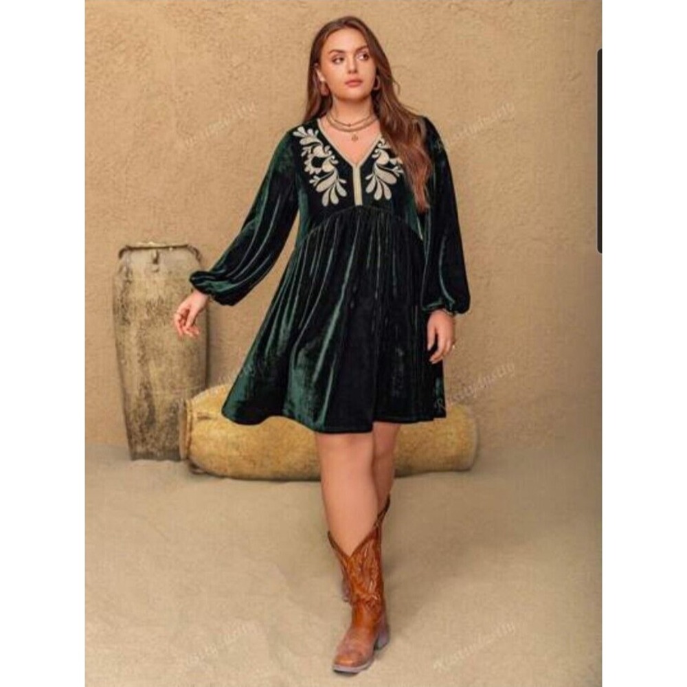 Rusttydustty Dark Green Velvet Embroidered Whimsygoth Boho V-Neck Mini Dress 0XL